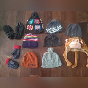 Beanies 8 kids hats and 2 pairs of gloves for age 4-8 bundle price is fo…